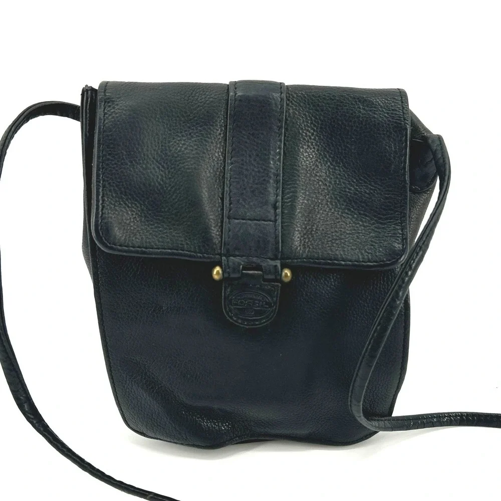 Vintage 90s Fossil Black Leather Crossbody Bag Small Flap Square Shoulder Bag - Picture 1 of 7